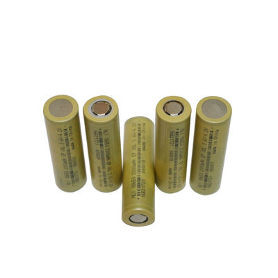 พลังงานมือถือ 2000mah 18650 แบตเตอรี่แบบชาร์จใหม่ได้ UN38.3 สำหรับไฟฉายที่สว่างสดใส