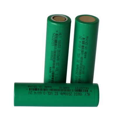 อัตราสูง 3C แบบชาร์จไฟได้ 3.7v 18650 แบตเตอรี่ 2500mah สำหรับไฟฉายสว่าง