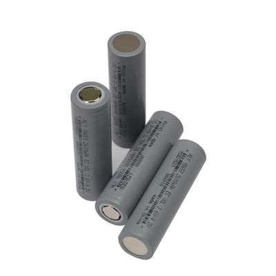 ความจุสูง 0.5C 2600mah 18650 แบตเตอรี่ 3.6V อายุการใช้งานยาวนาน